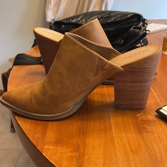 Abound Mules - Picture 6 of 8